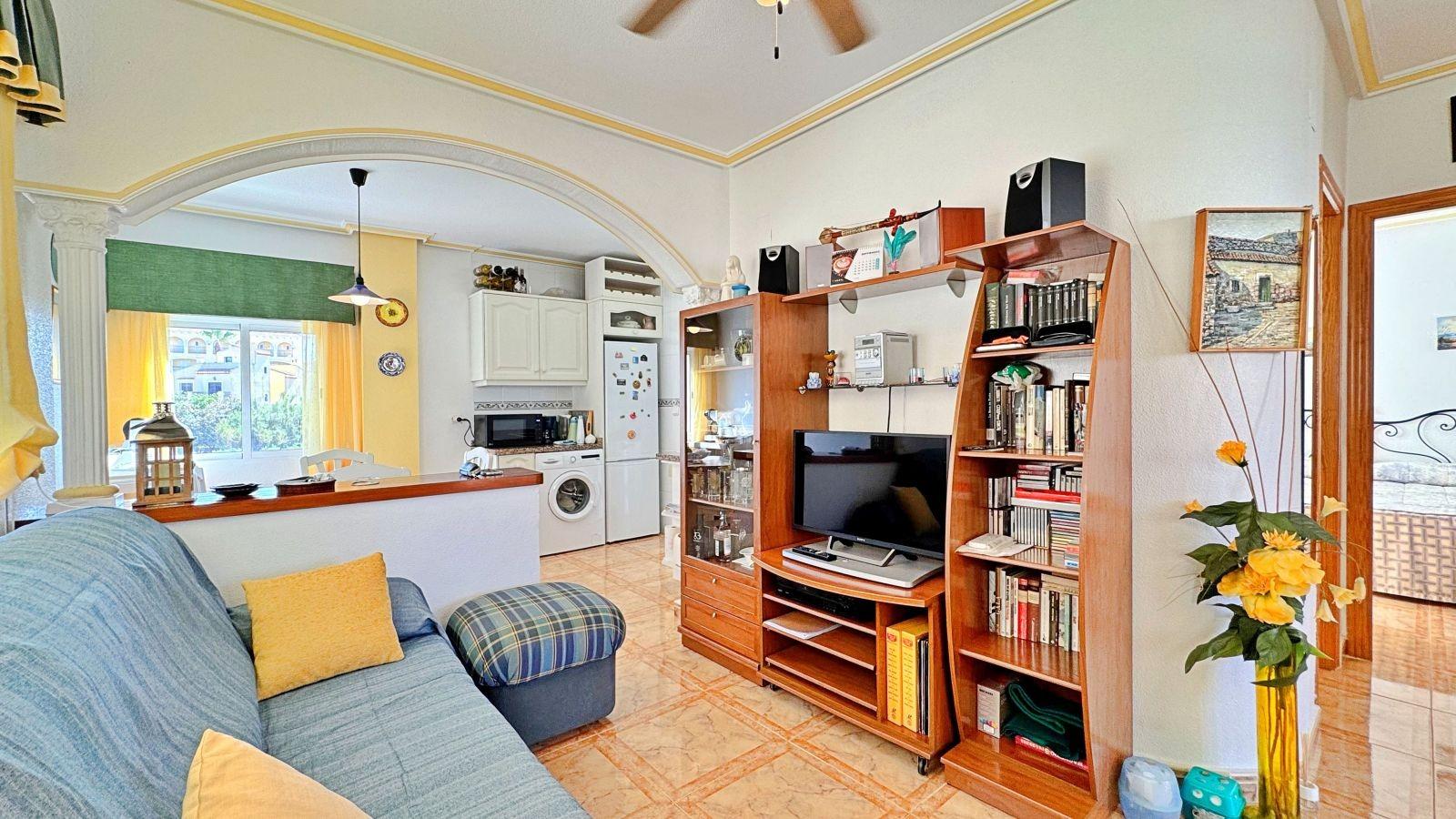 Bungalow en La Zenia, Alicante, España 2 dormitorios, 64 m2 No. 165714