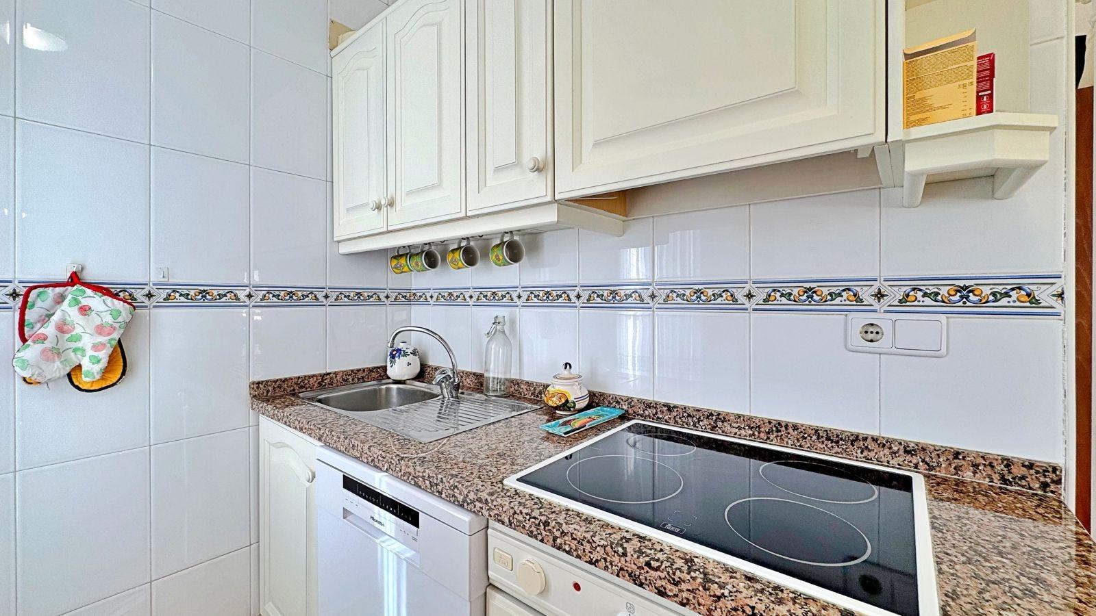Bungalow en La Zenia, Alicante, España 2 dormitorios, 64 m2 No. 165714