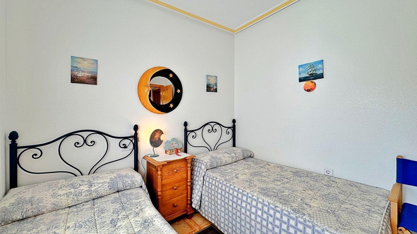 Bungalow en La Zenia, Alicante, España 2 dormitorios, 64 m2 No. 165714