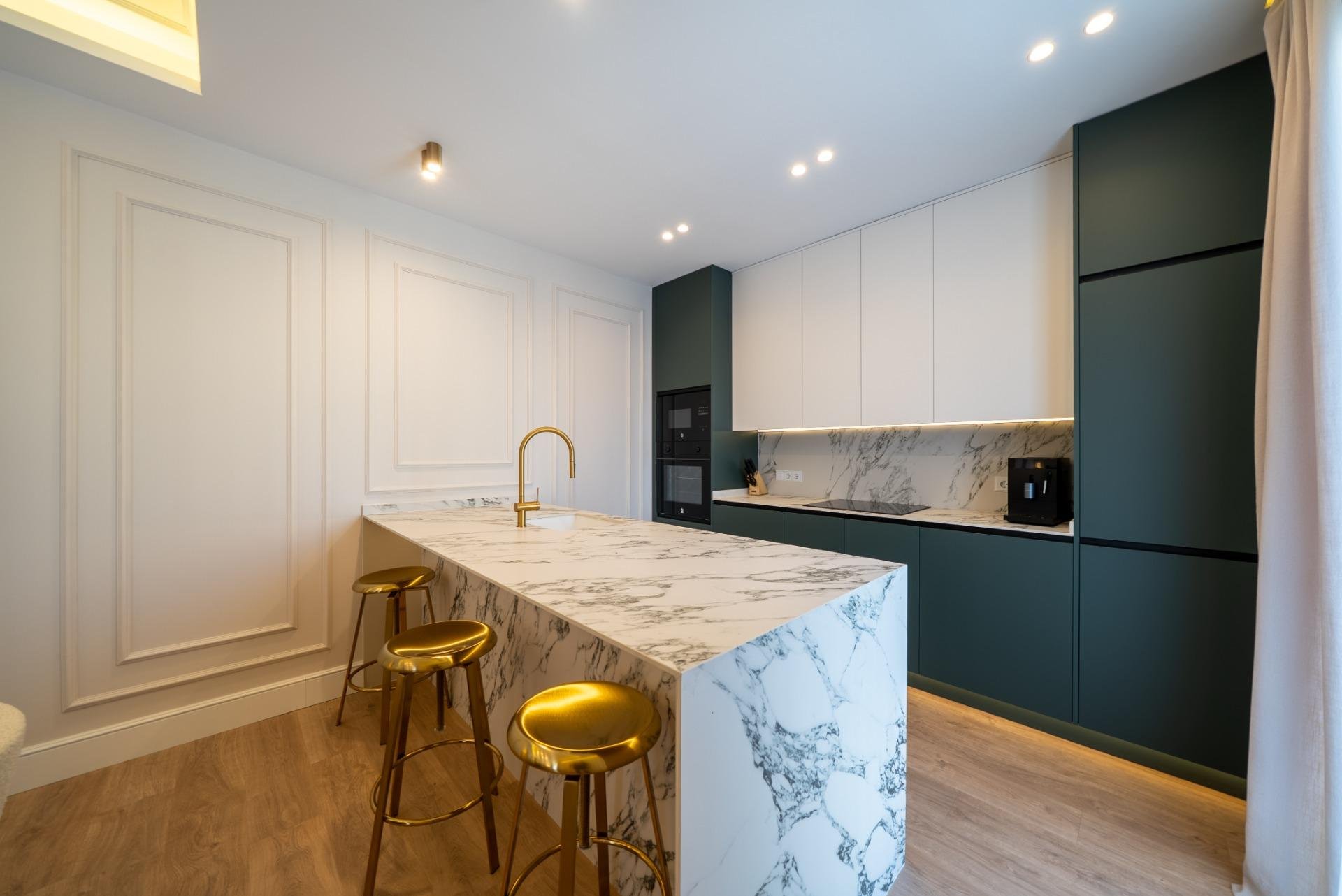Huoneisto Madrid, Espanja 2 makuuhuonetta, 121 m2 No. 165716