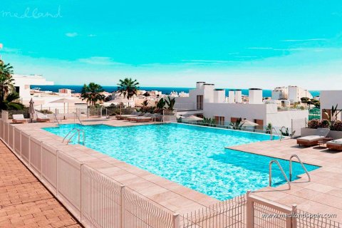 Apartment à Estepona, Malaga, Espagne 2 chambres, 142 m2 No. 105096