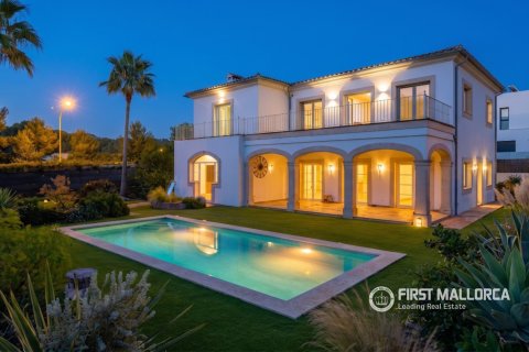 Villa a Nova Santa Ponsa, Mallorca, Spagna 5 camere da letto, 474 mq. N° 167691
