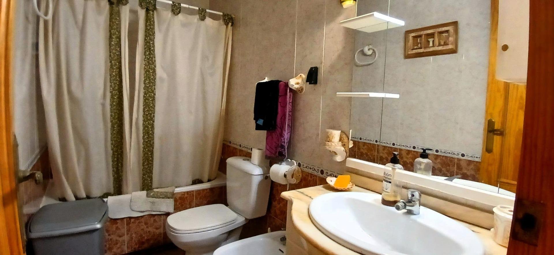 Bungalow à Guardamar del Segura, Alicante, Espagne 2 chambres, 65 m2 No. 182962