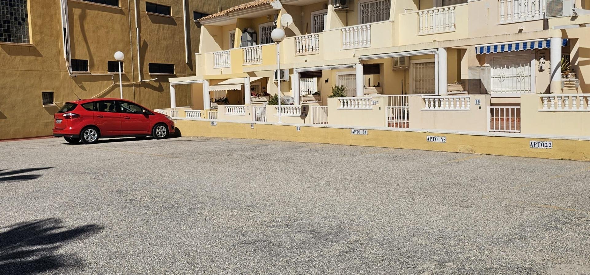 Bungalow à Guardamar del Segura, Alicante, Espagne 2 chambres, 65 m2 No. 182962