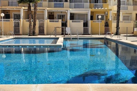 Bungalow in Guardamar del Segura, Alicante, Spain 2 bedrooms, 65 sq.m. No. 182962