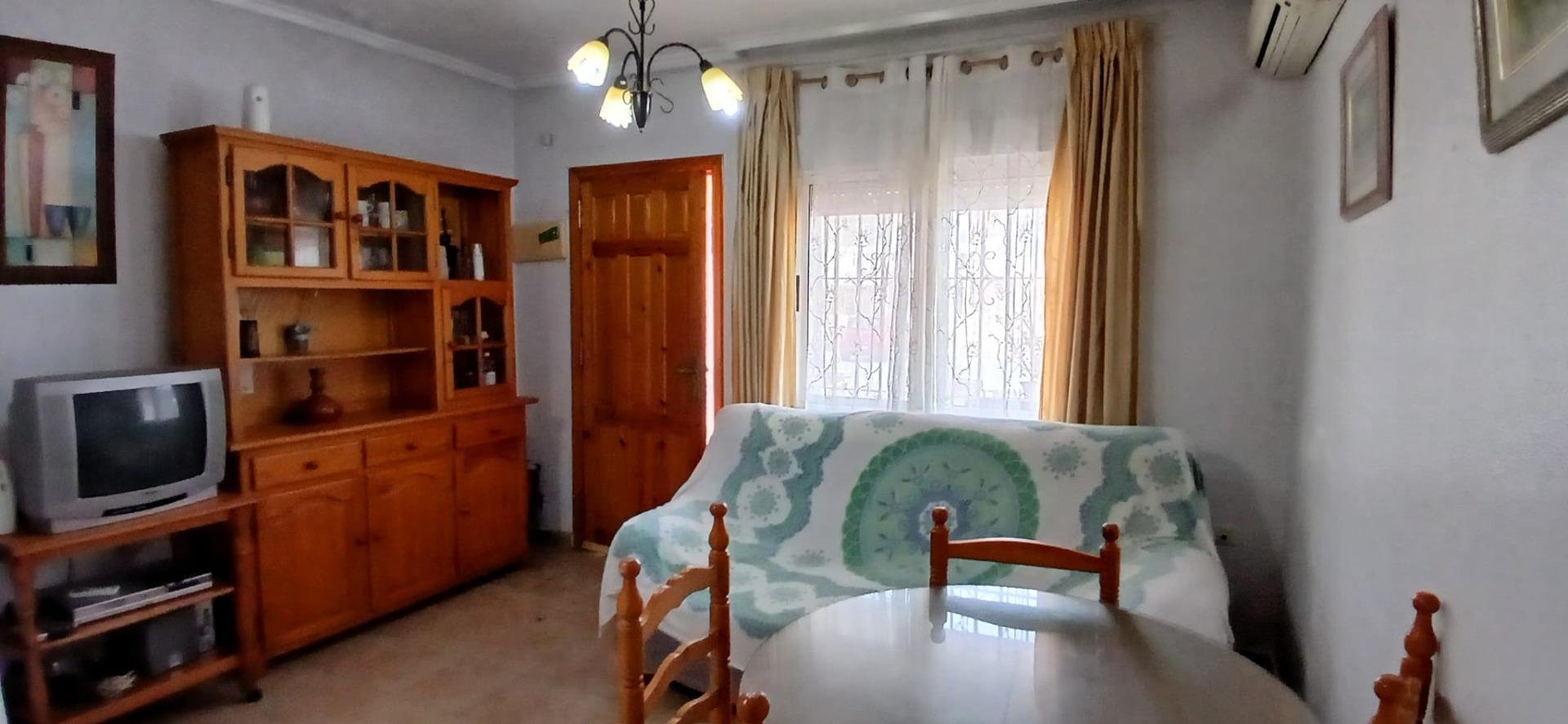 Bungalow à Guardamar del Segura, Alicante, Espagne 2 chambres, 65 m2 No. 182962