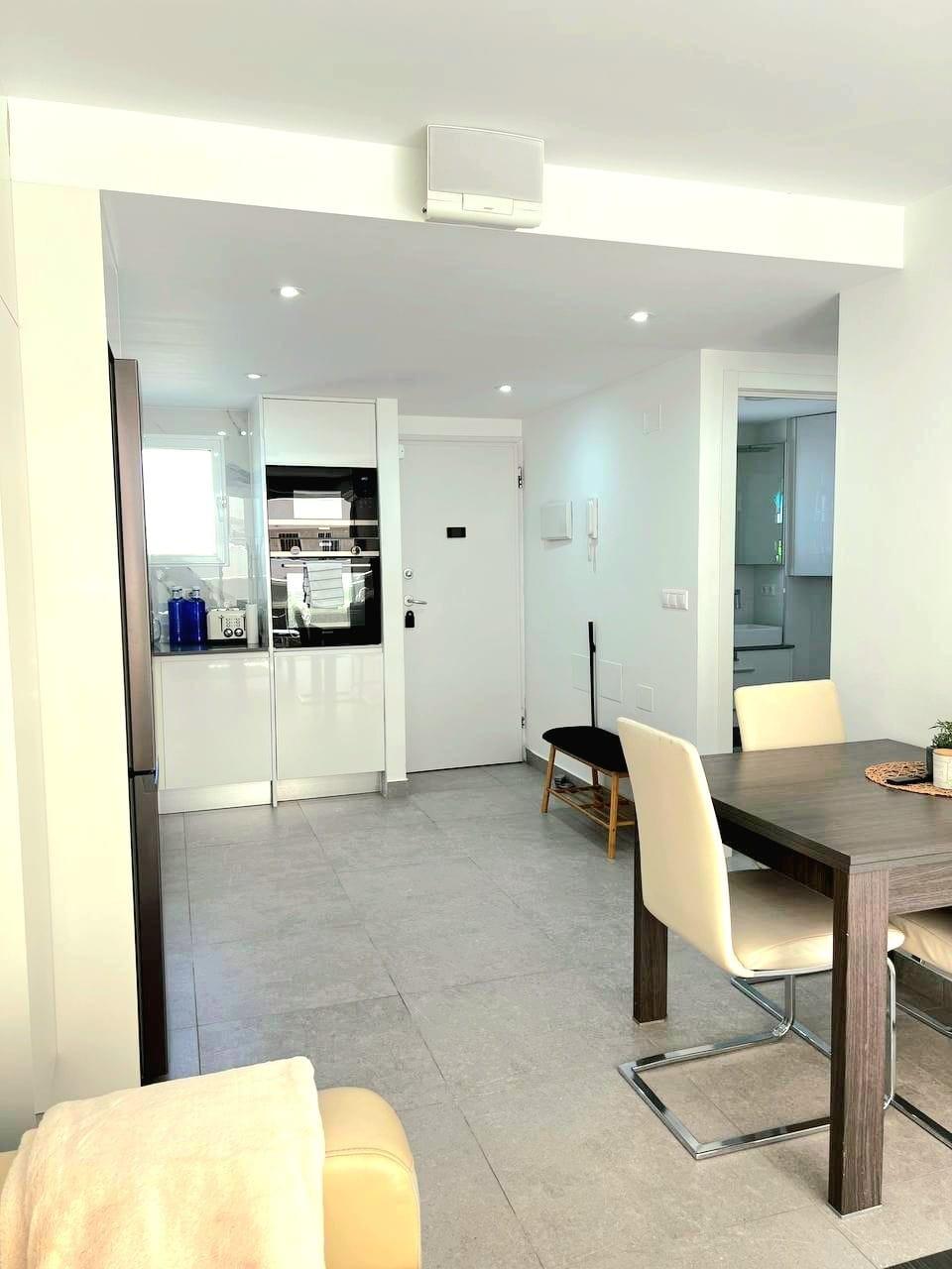 Apartment in Torrevieja, Alicante, Spain 2 bedrooms, 56 sq.m. No. 182965