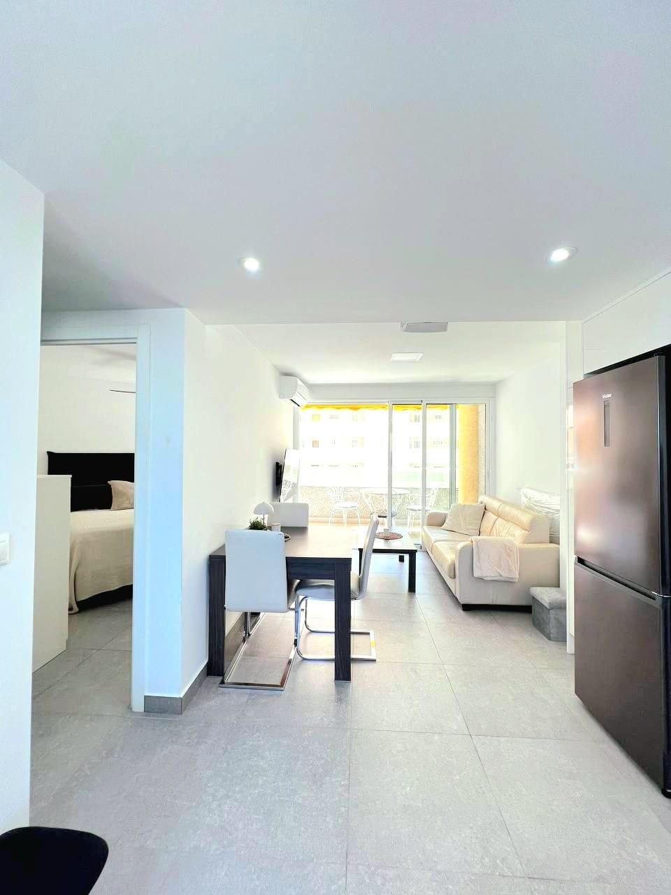 Apartment in Torrevieja, Alicante, Spain 2 bedrooms, 56 sq.m. No. 182965