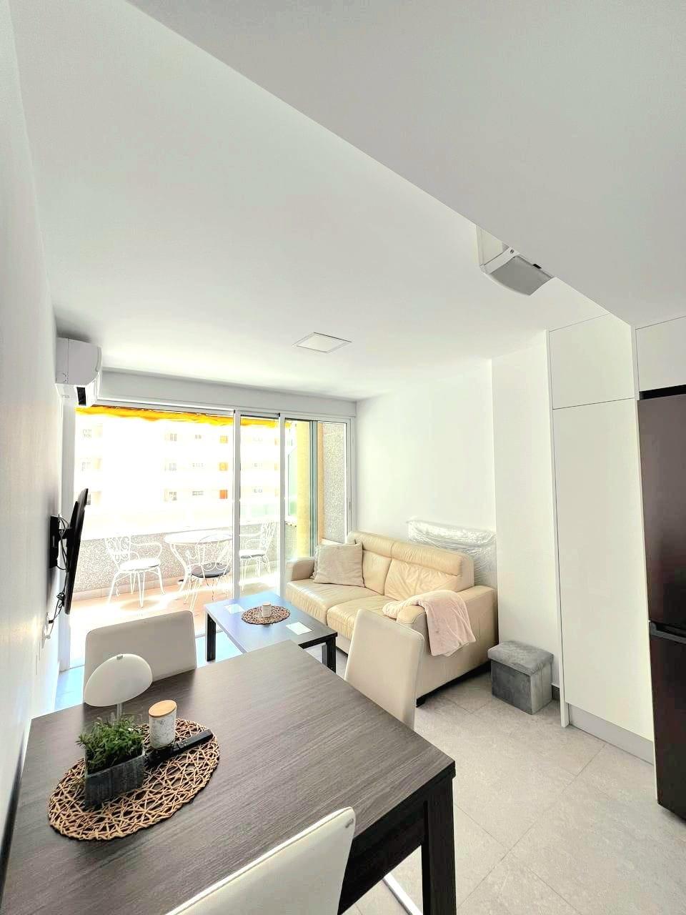 Apartment in Torrevieja, Alicante, Spain 2 bedrooms, 56 sq.m. No. 182965