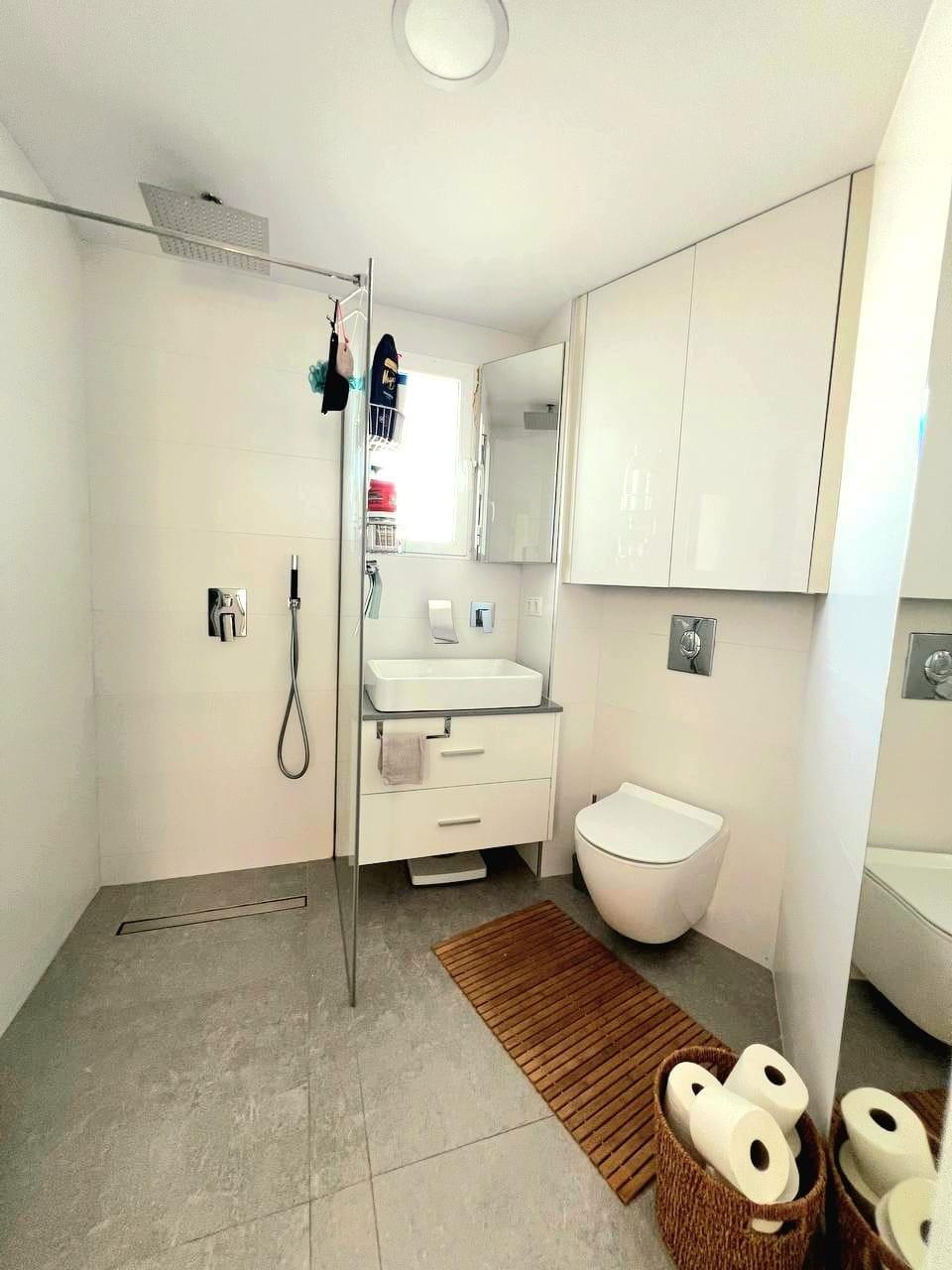 Apartment in Torrevieja, Alicante, Spain 2 bedrooms, 56 sq.m. No. 182965