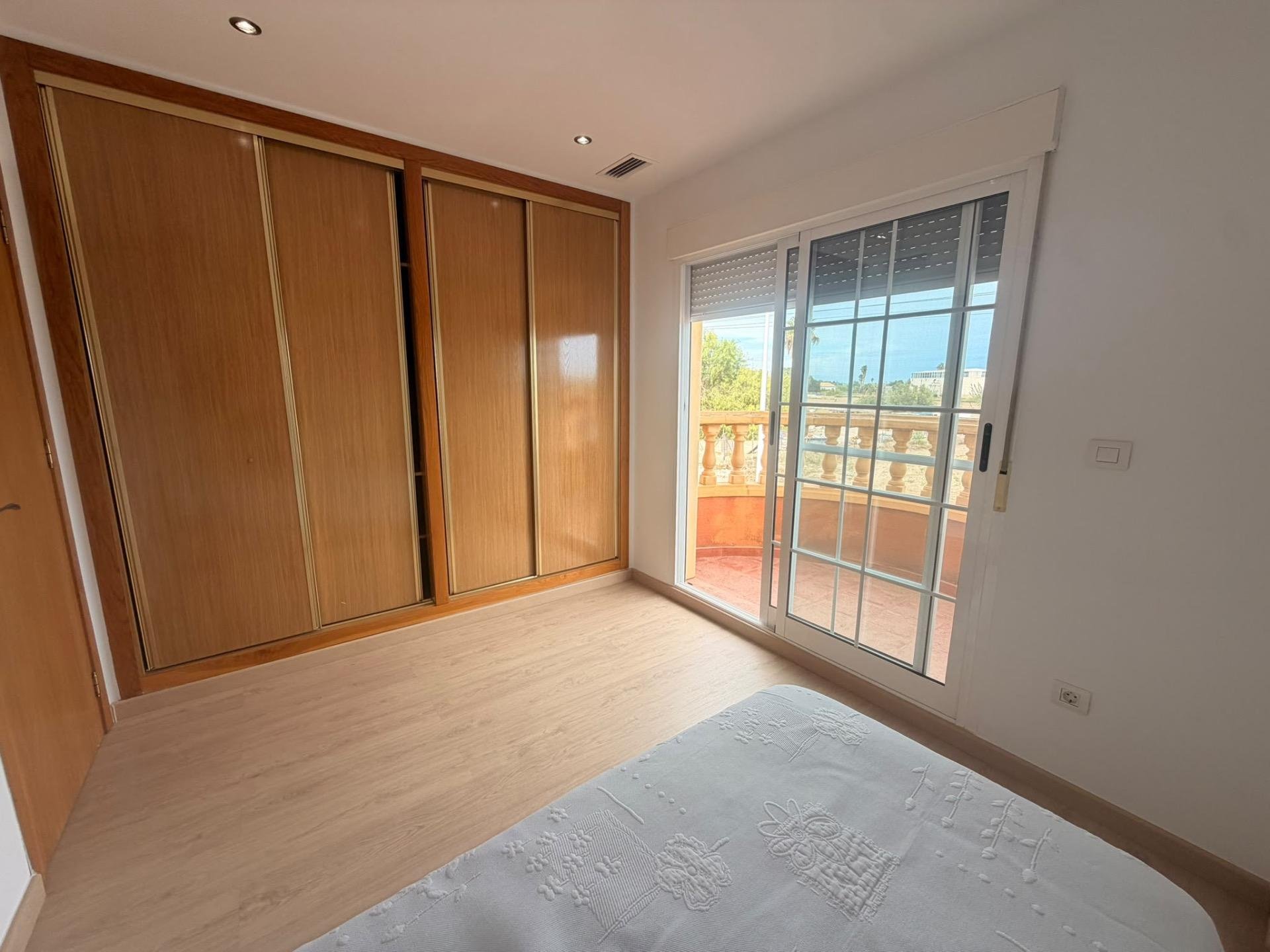 Villa i Almoradi, Alicante, Spanien 3 sovrum, 125 kvm. Nr. 196781