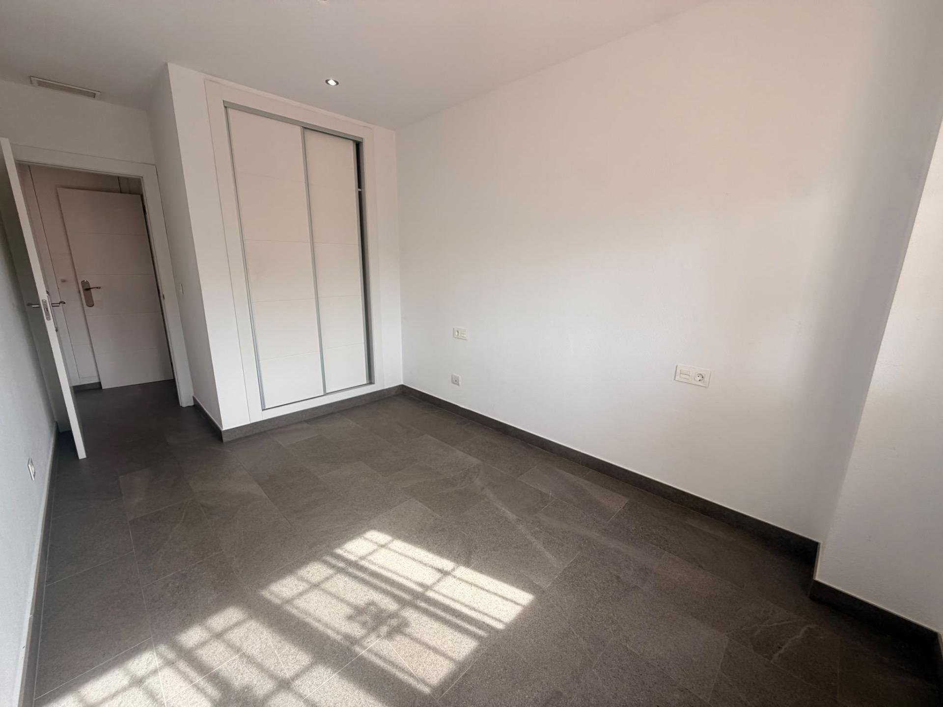 Villa i Almoradi, Alicante, Spanien 3 sovrum, 125 kvm. Nr. 196781