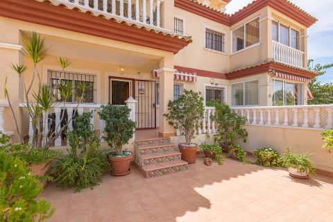 Bungalow in San Pedro del Pinatar, Murcia, Spain 2 bedrooms, 63 sq.m. No. 196786