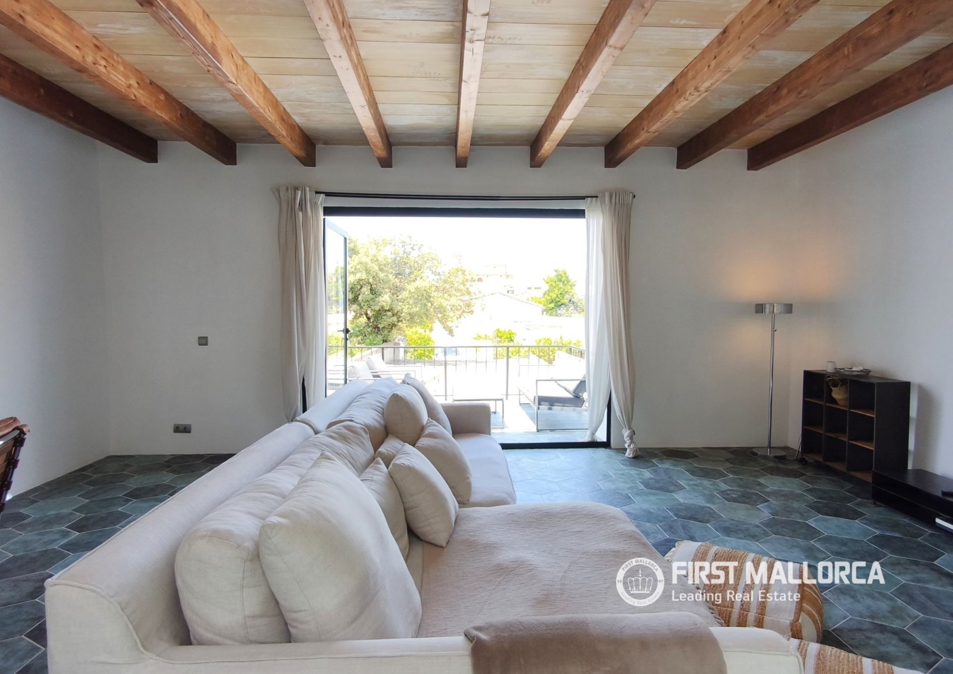 Townhouse in Llucmajor, Mallorca, Spain 3 bedrooms, 248 sq.m. No. 177582