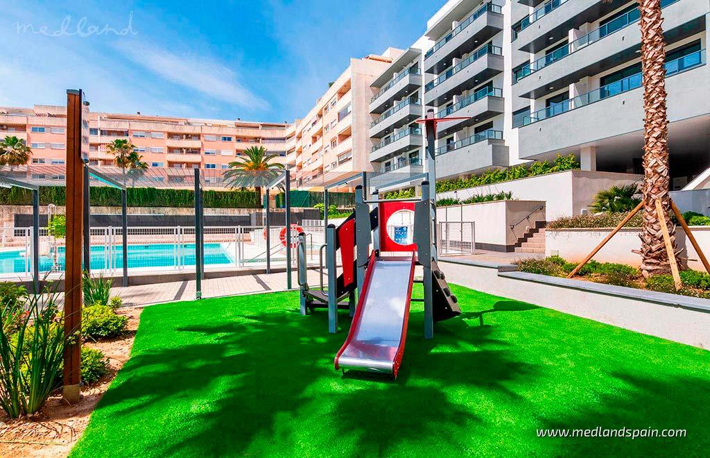 Apartment à Fuengirola, Malaga, Espagne 2 chambres, 86 m2 No. 181823