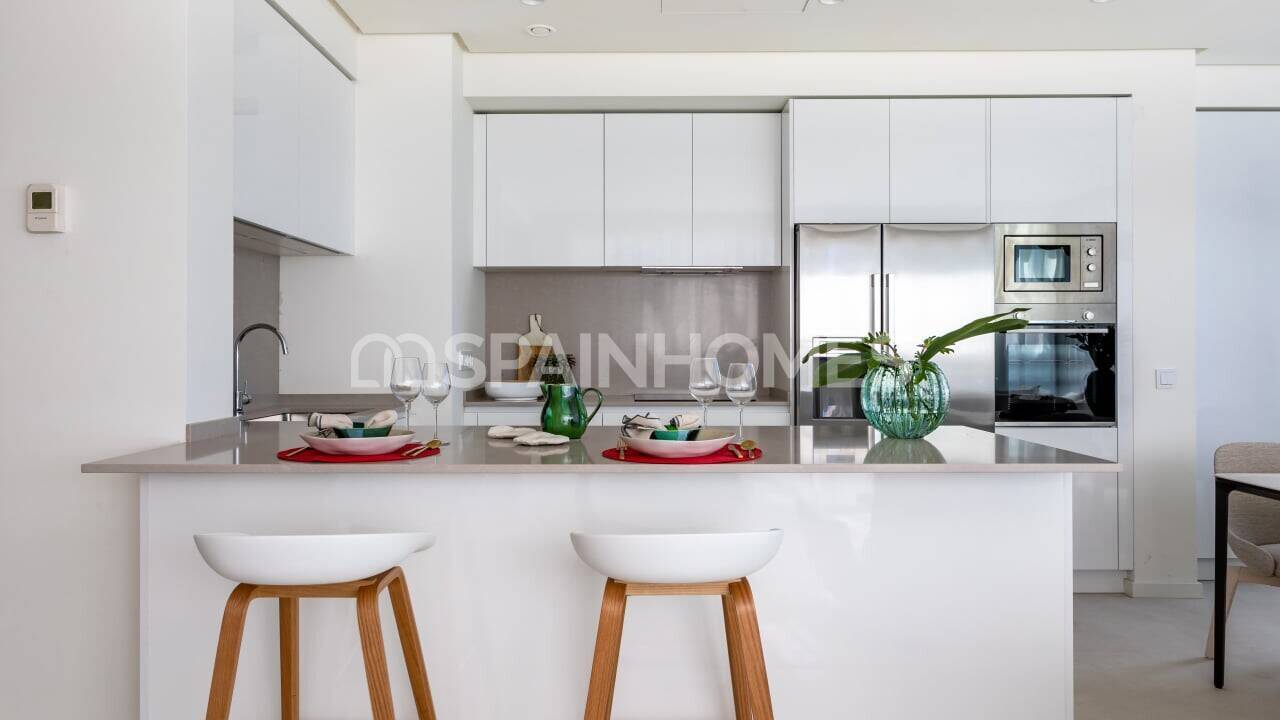 Apartment in Benahavis, Malaga, Spain 4 bedrooms, 226 sq.m. No. 97528