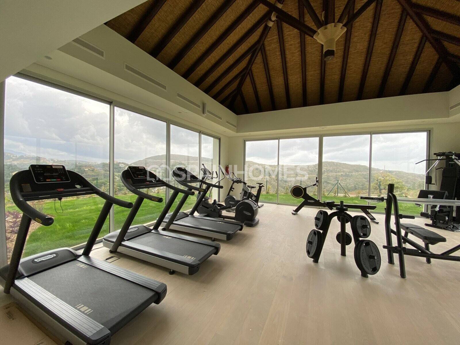 Apartment in Benahavis, Malaga, Spain 4 bedrooms, 226 sq.m. No. 97528