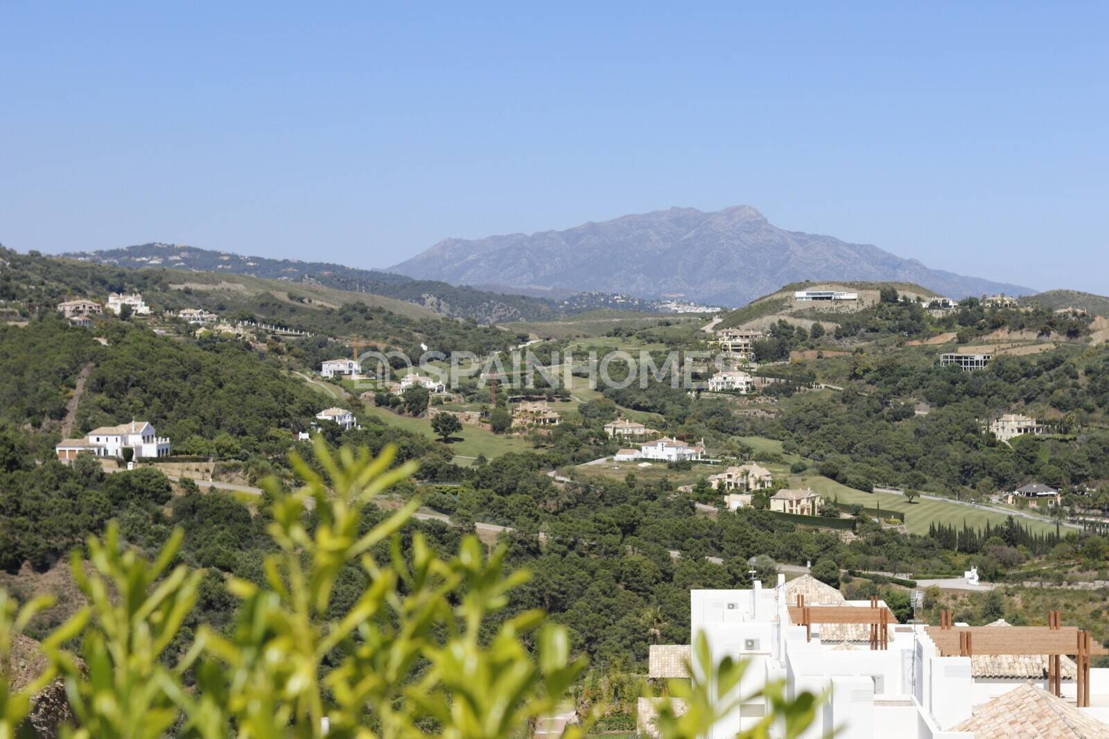 Apartment in Benahavis, Malaga, Spain 4 bedrooms, 226 sq.m. No. 97528