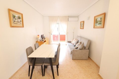 Apartment in Torrevieja, Alicante, Spain 2 bedrooms, 65 sq.m. No. 196059