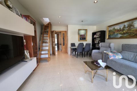 Penthouse in Balaguer, Lleida, Spain 3 bedrooms, 140 sq.m. No. 185931