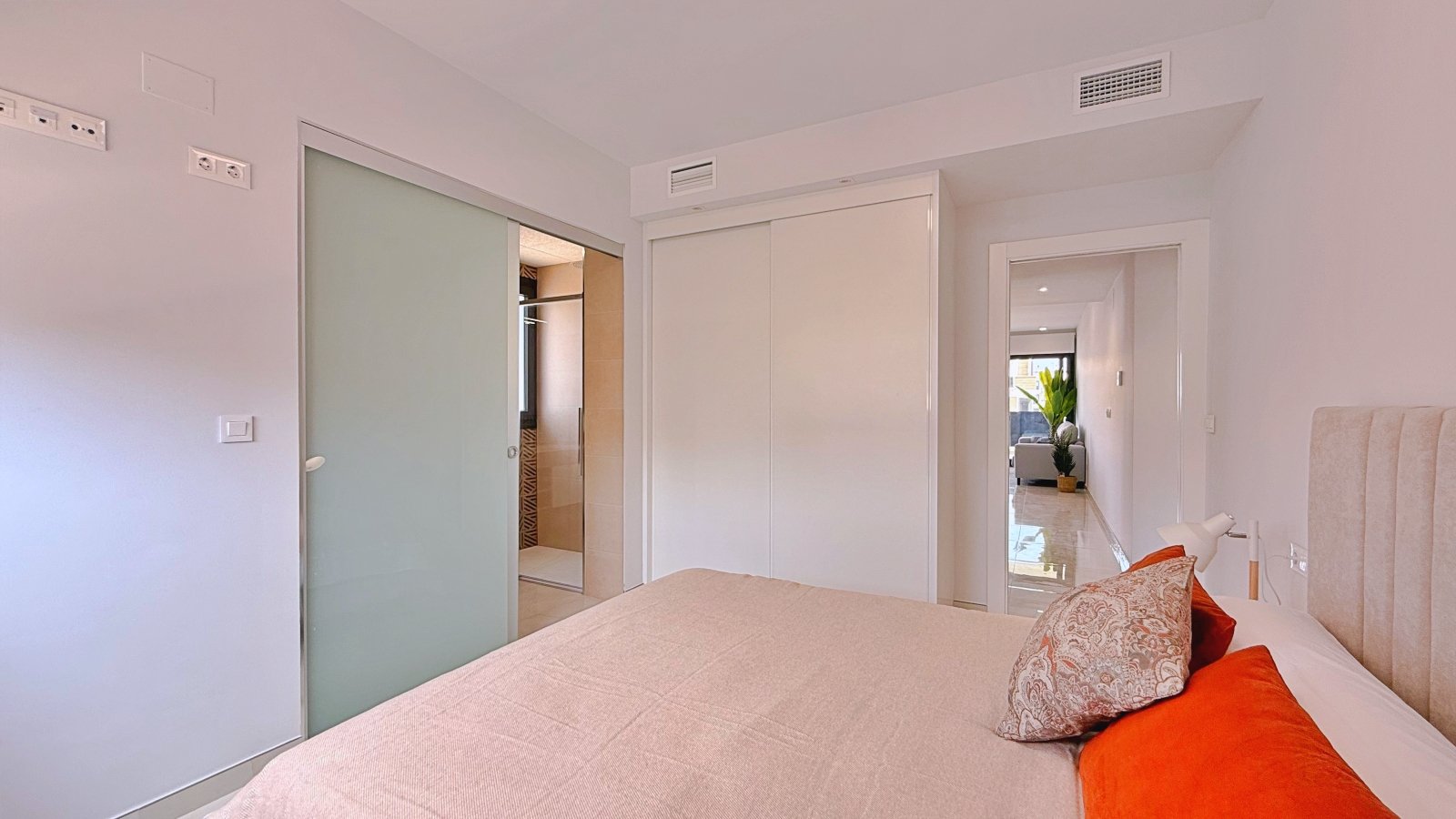 Apartment in Orihuela, Alicante, Spain 2 bedrooms, 83 sq.m. No. 190236