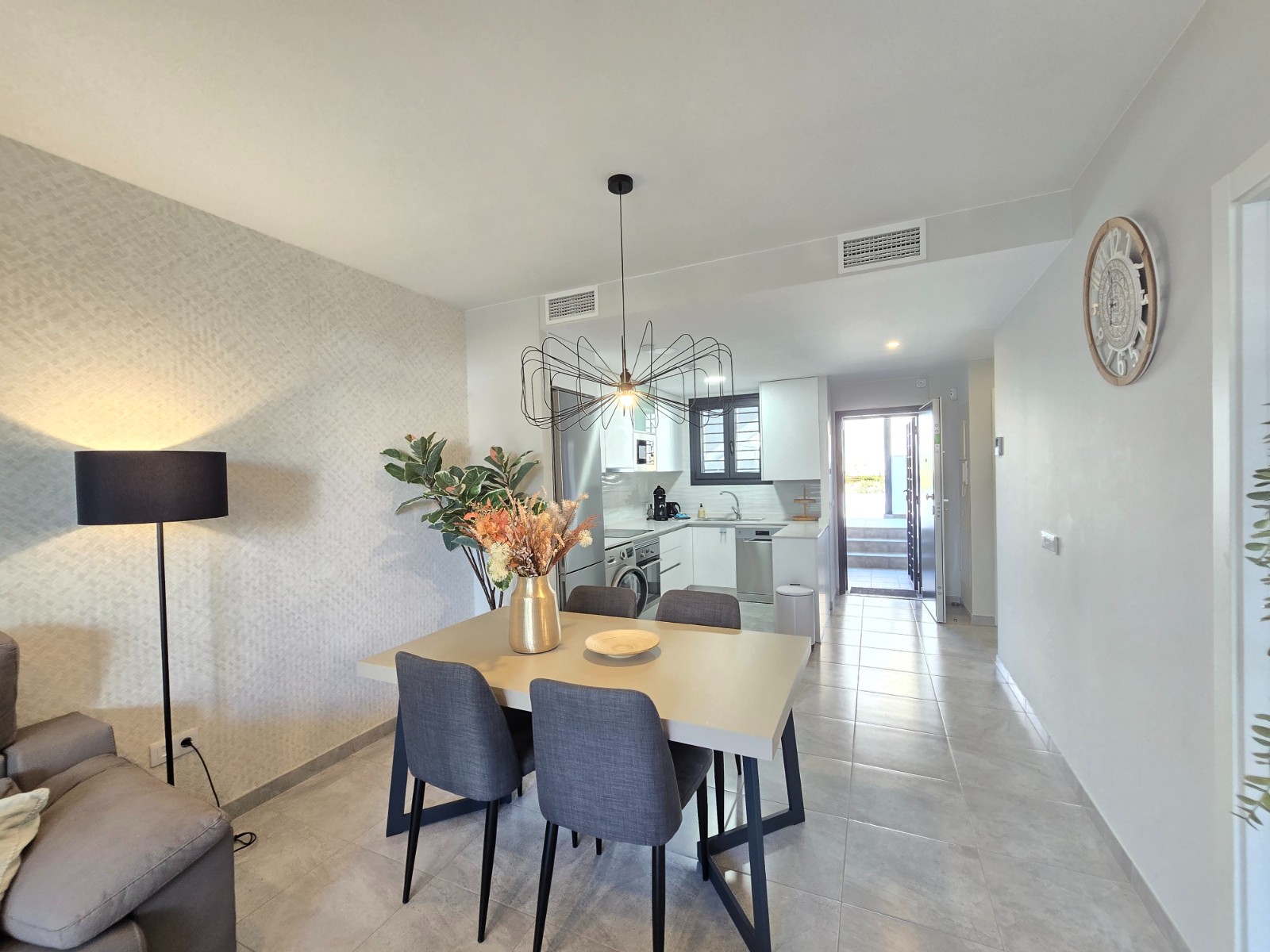 Apartment in Alicante, Spain 2 bedrooms, 68 sq.m. No. 190285