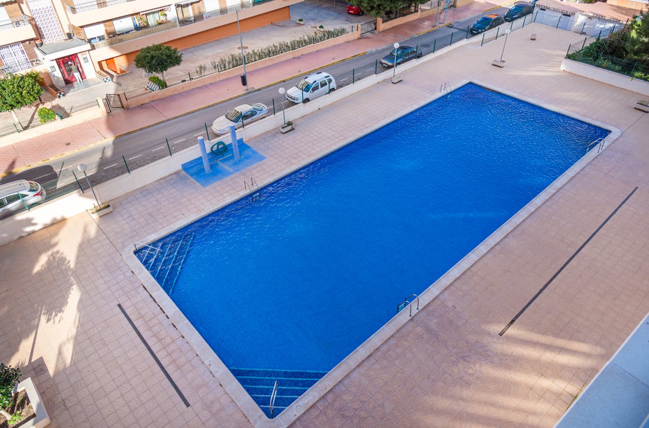 Apartamento en Punta Prima, Alicante, España 2 dormitorios, 70 m2 No. 190284