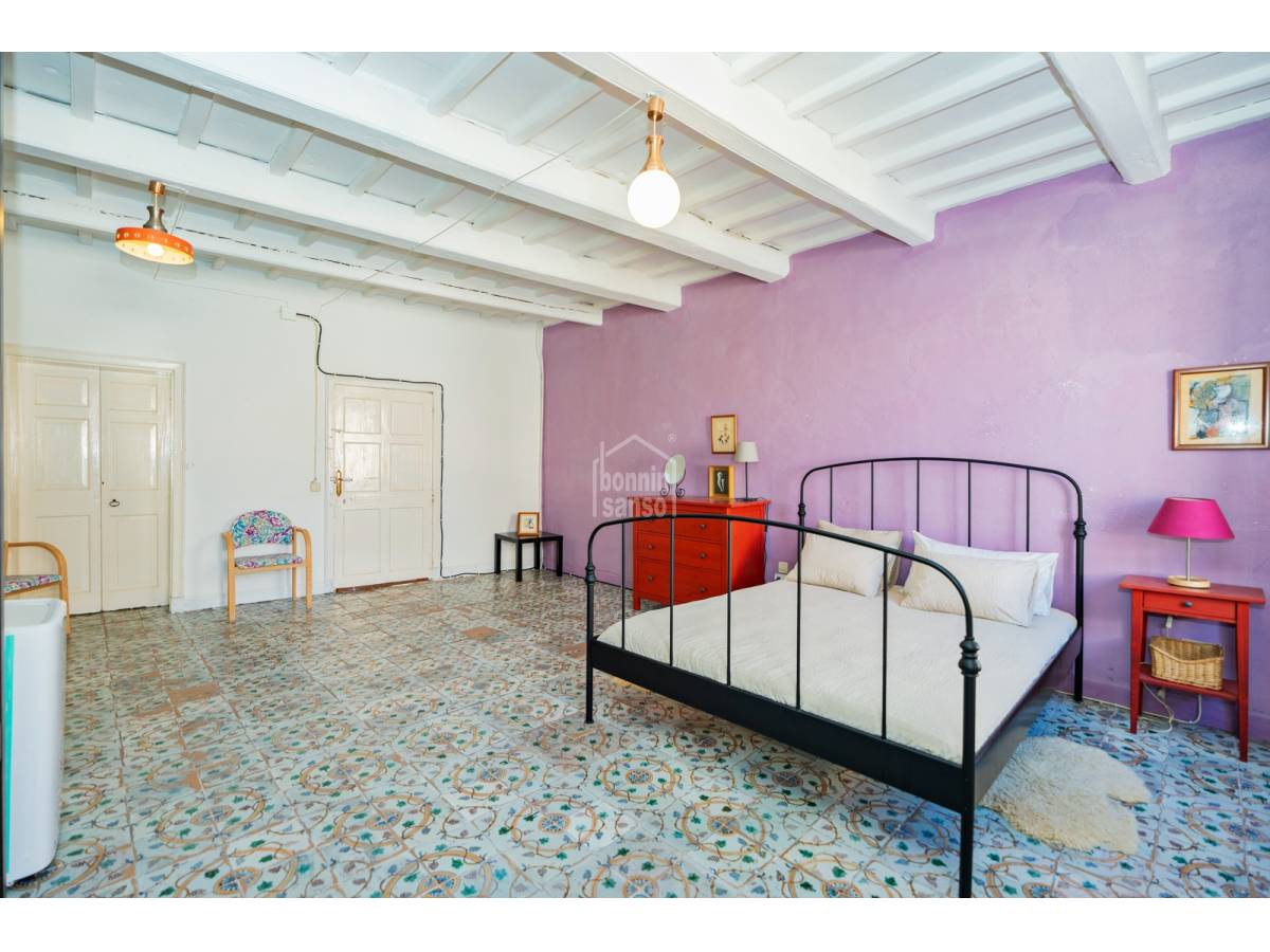 Radhus i Mahon, Menorca, Spanien 5 sovrum, 274 kvm. Nr. 141427