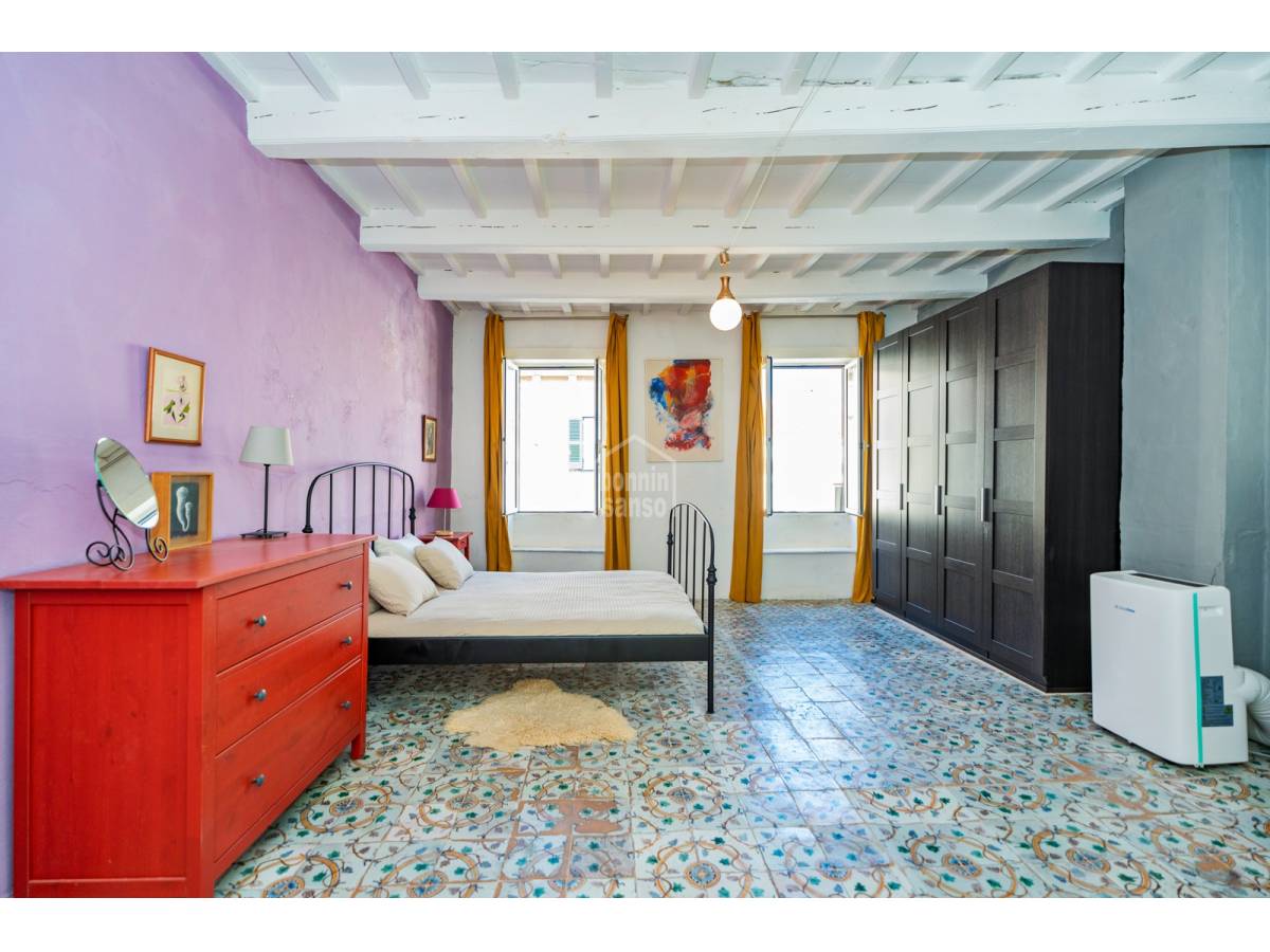 Radhus i Mahon, Menorca, Spanien 5 sovrum, 274 kvm. Nr. 141427