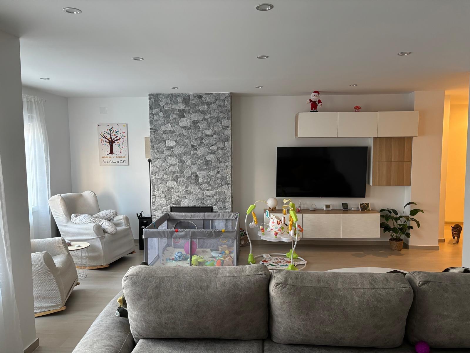 Appartamento a Torrevieja, Alicante, Spagna 3 camere da letto, 150 mq. N° 115687