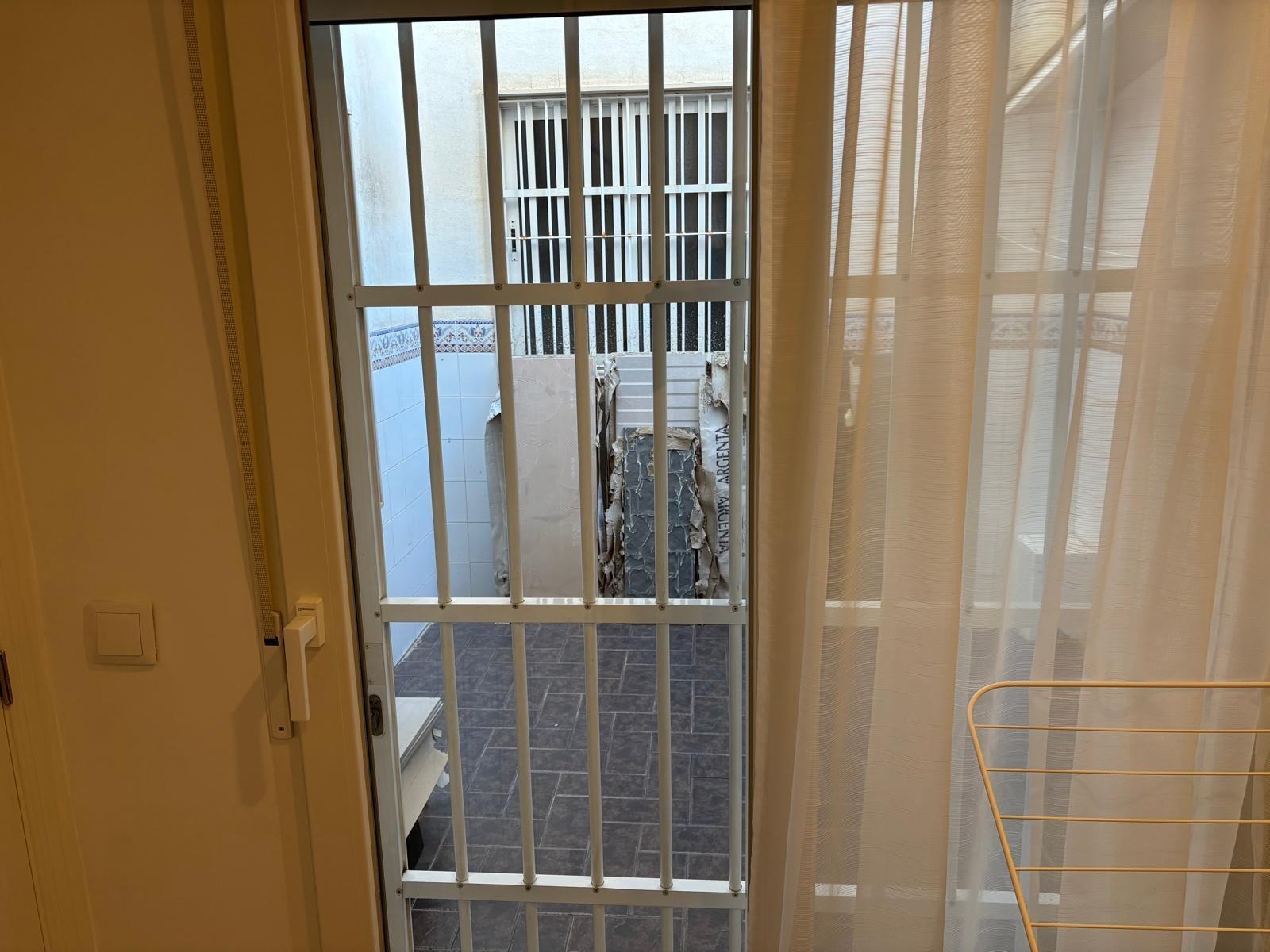 Appartamento a Torrevieja, Alicante, Spagna 3 camere da letto, 150 mq. N° 115687