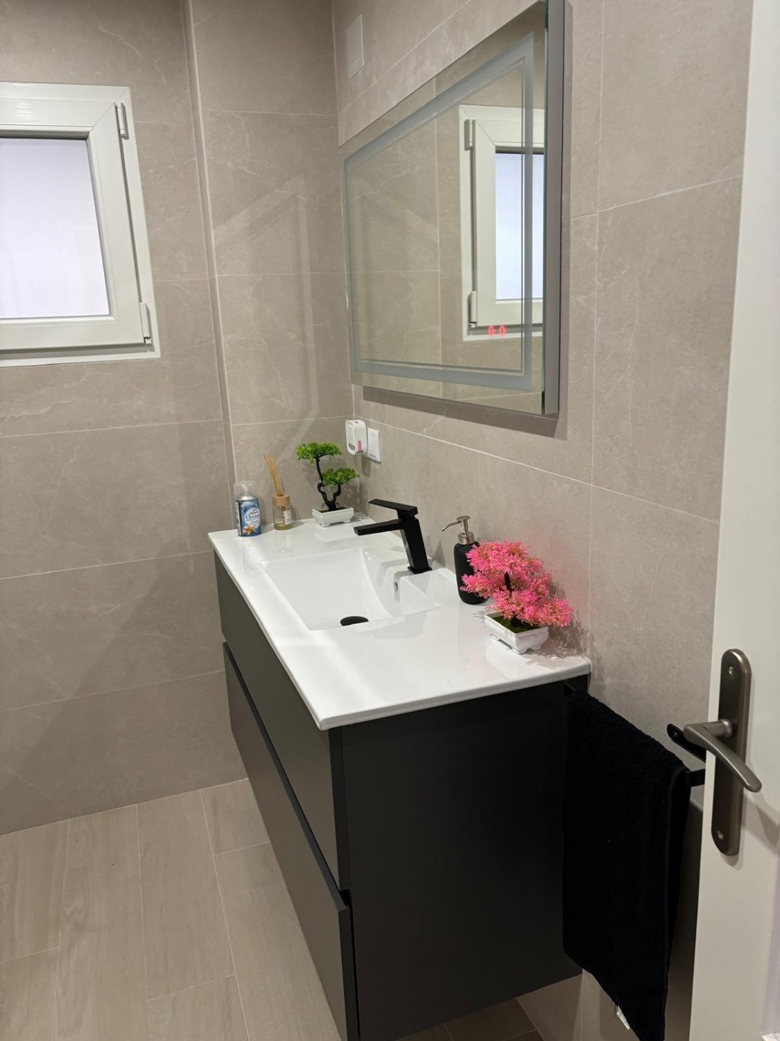 Appartamento a Torrevieja, Alicante, Spagna 3 camere da letto, 150 mq. N° 115687