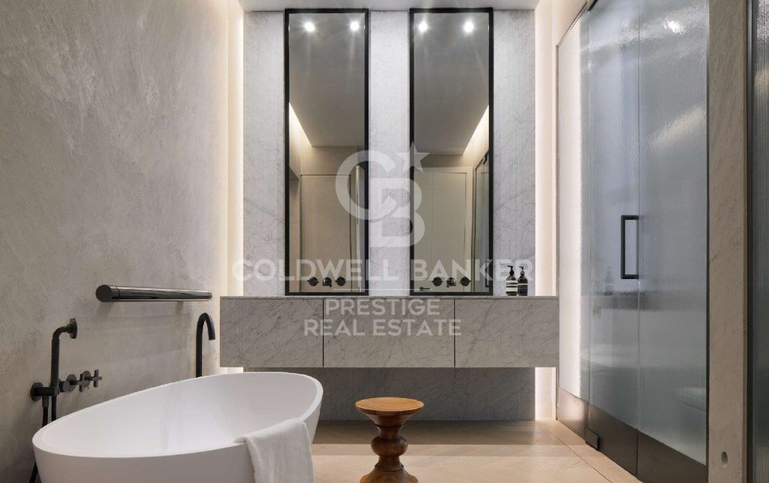Apartamento en Barcelona, España 5 dormitorios, 320 m2 No. 159746