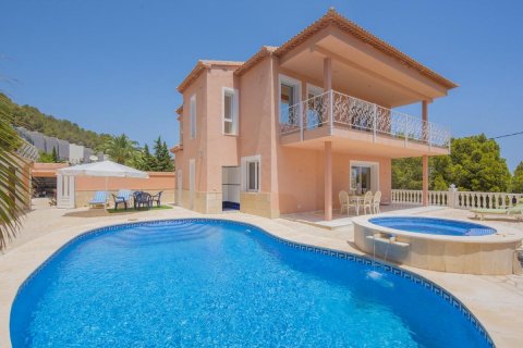 Villa en Calpe, Alicante, España 3 dormitorios, 330 m2 No. 112861