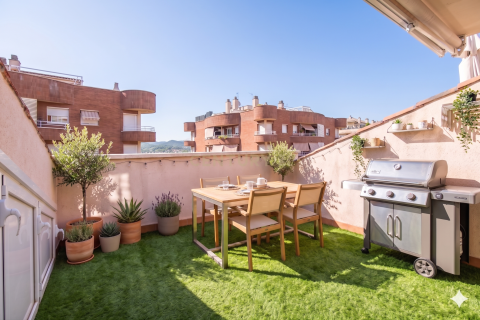 Dzīvoklis Sant Vicenc Dels Horts, Barcelona, Spānijā 3 istabas, 152 m2 Nr. 177853