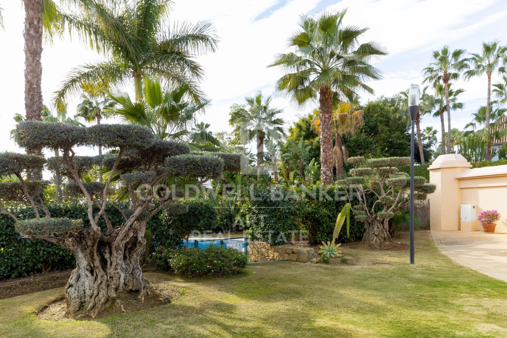 Apartment in Marbella, Malaga, Spain 2 bedrooms, 120 sq.m. No. 156838