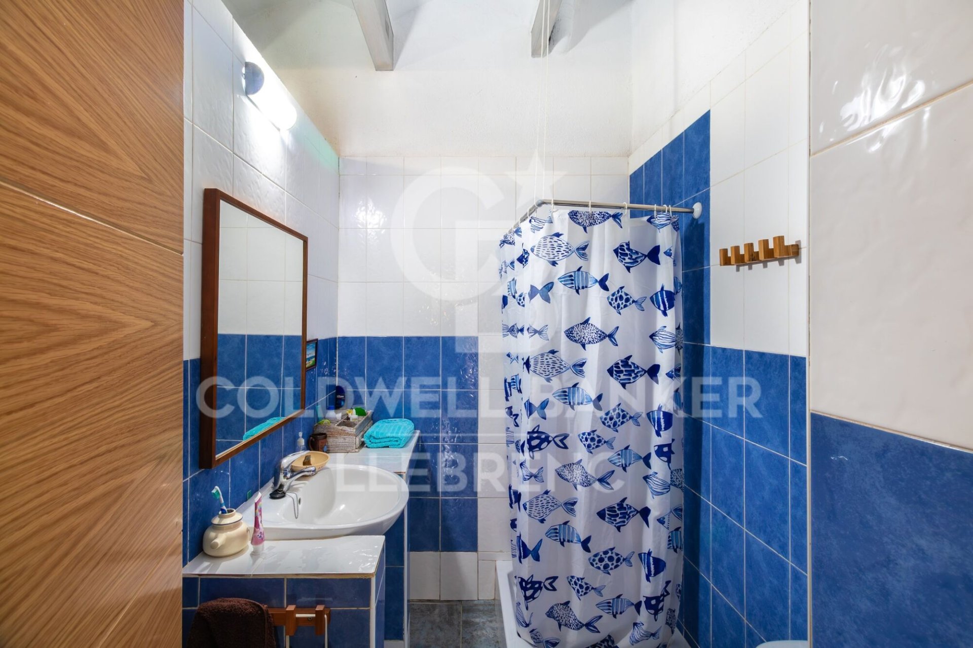 Propiedad comercial en Sant Cugat del Vallès, Barcelona, España 230 m2 No. 156895