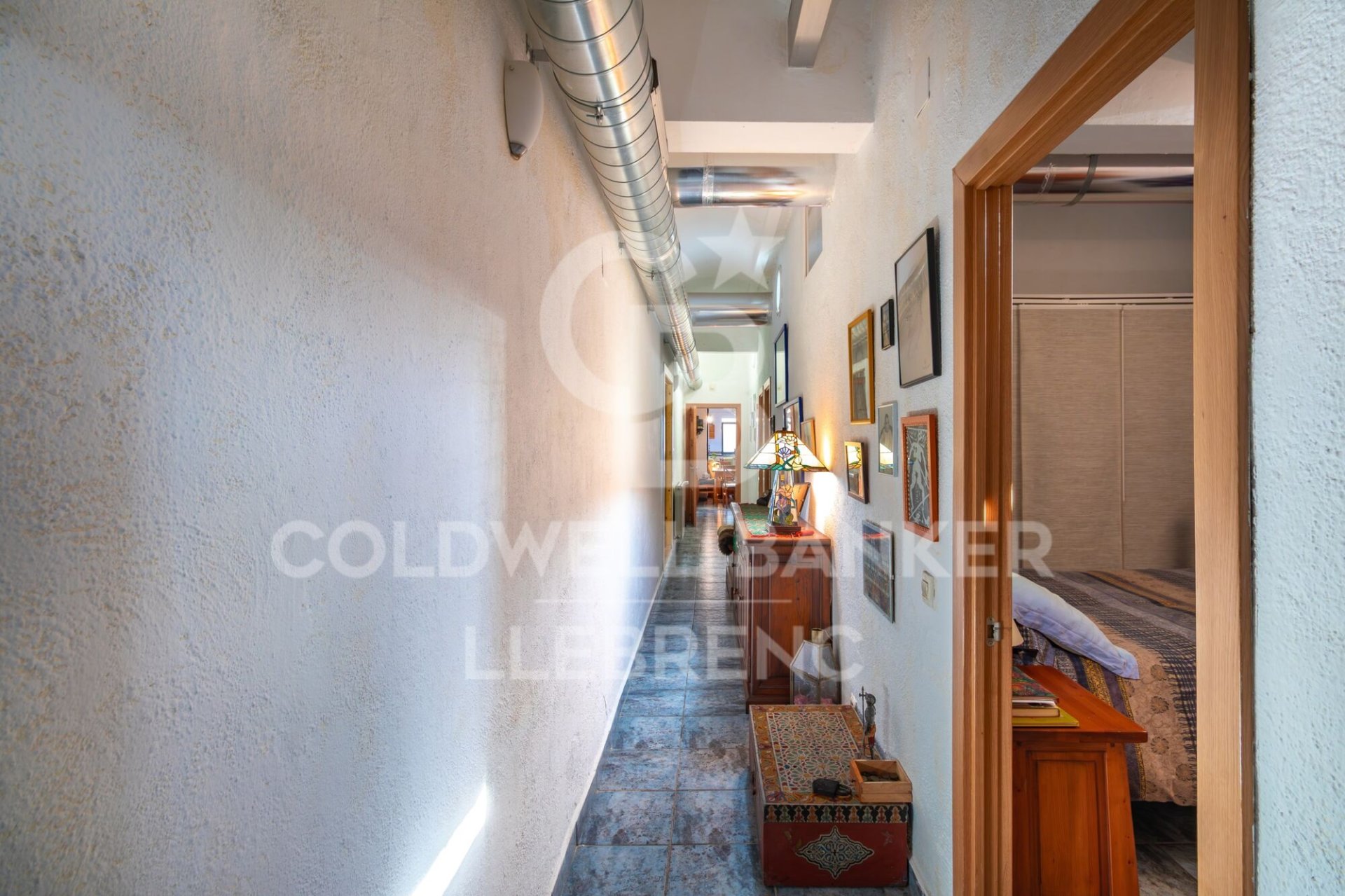 Propiedad comercial en Sant Cugat del Vallès, Barcelona, España 230 m2 No. 156895