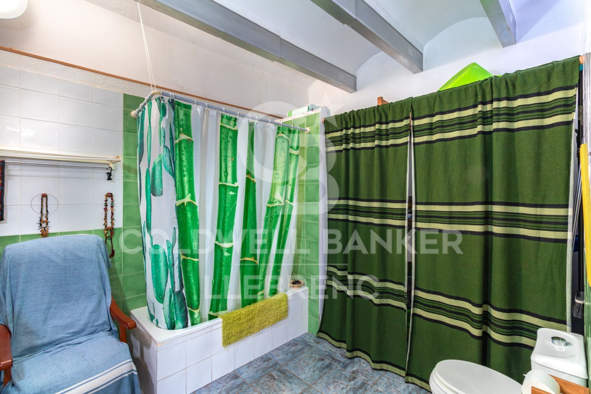 Propiedad comercial en Sant Cugat del Vallès, Barcelona, España 230 m2 No. 156895