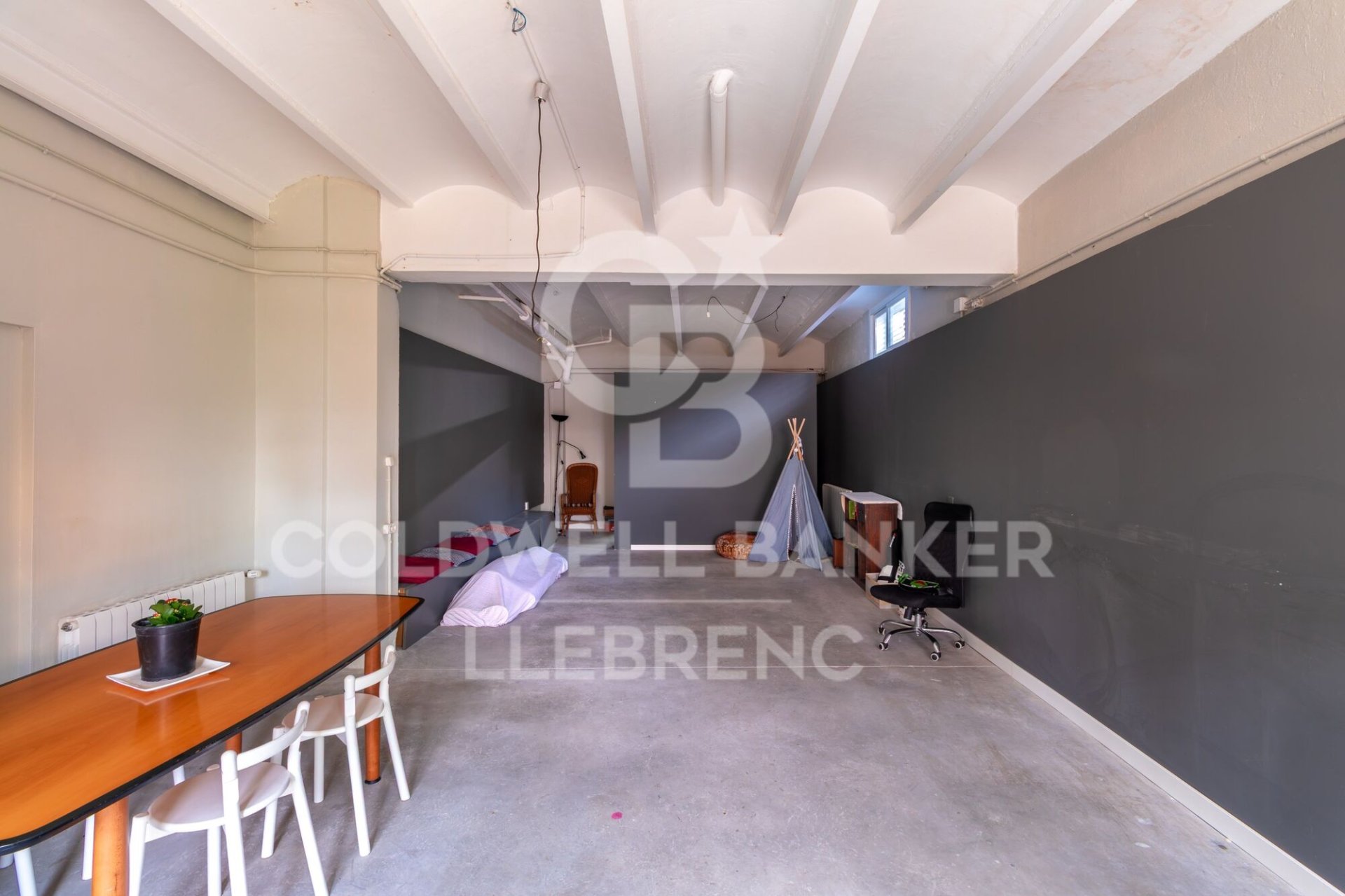 Propiedad comercial en Sant Cugat del Vallès, Barcelona, España 230 m2 No. 156895