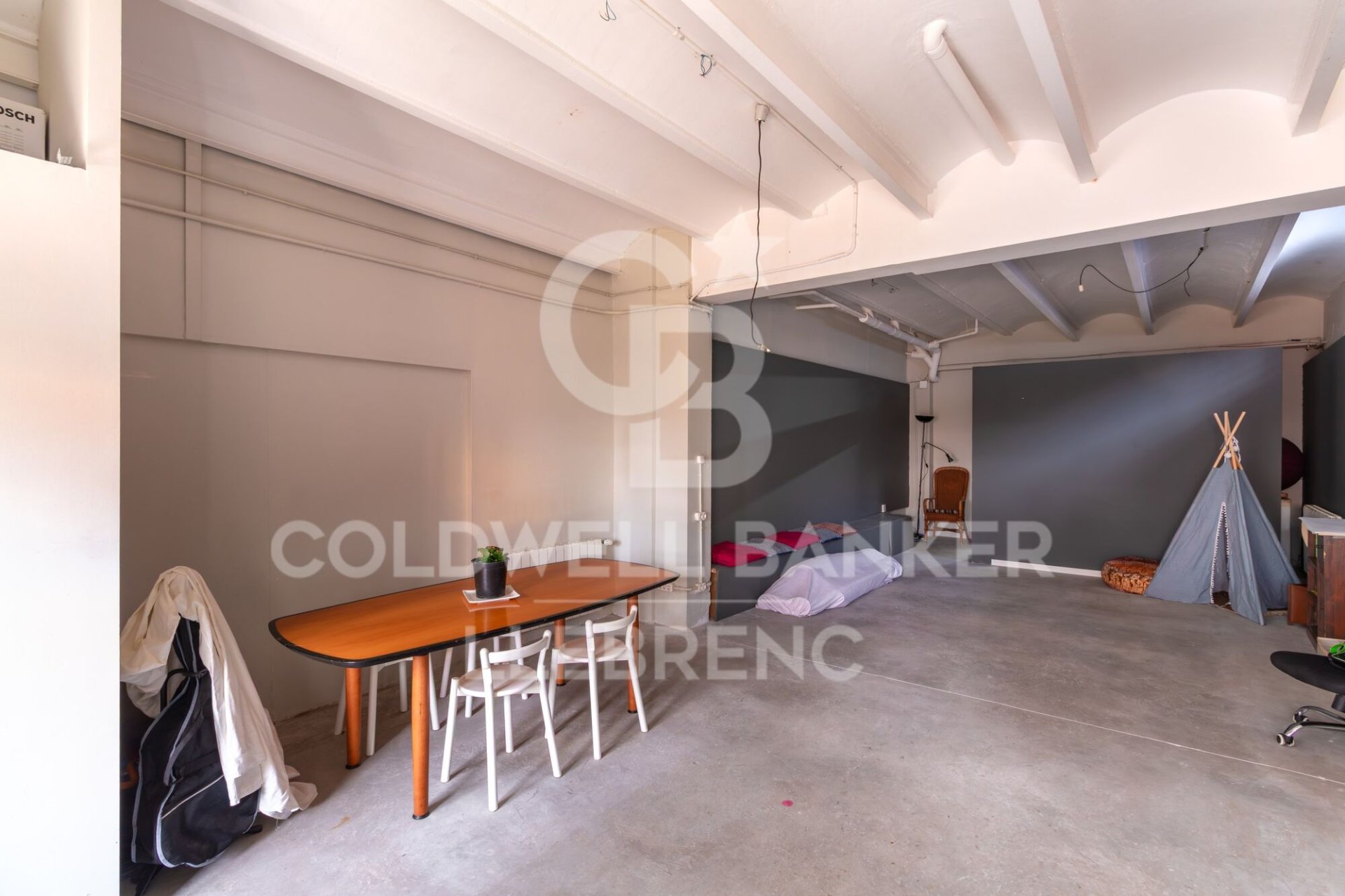 Propiedad comercial en Sant Cugat del Vallès, Barcelona, España 230 m2 No. 156895
