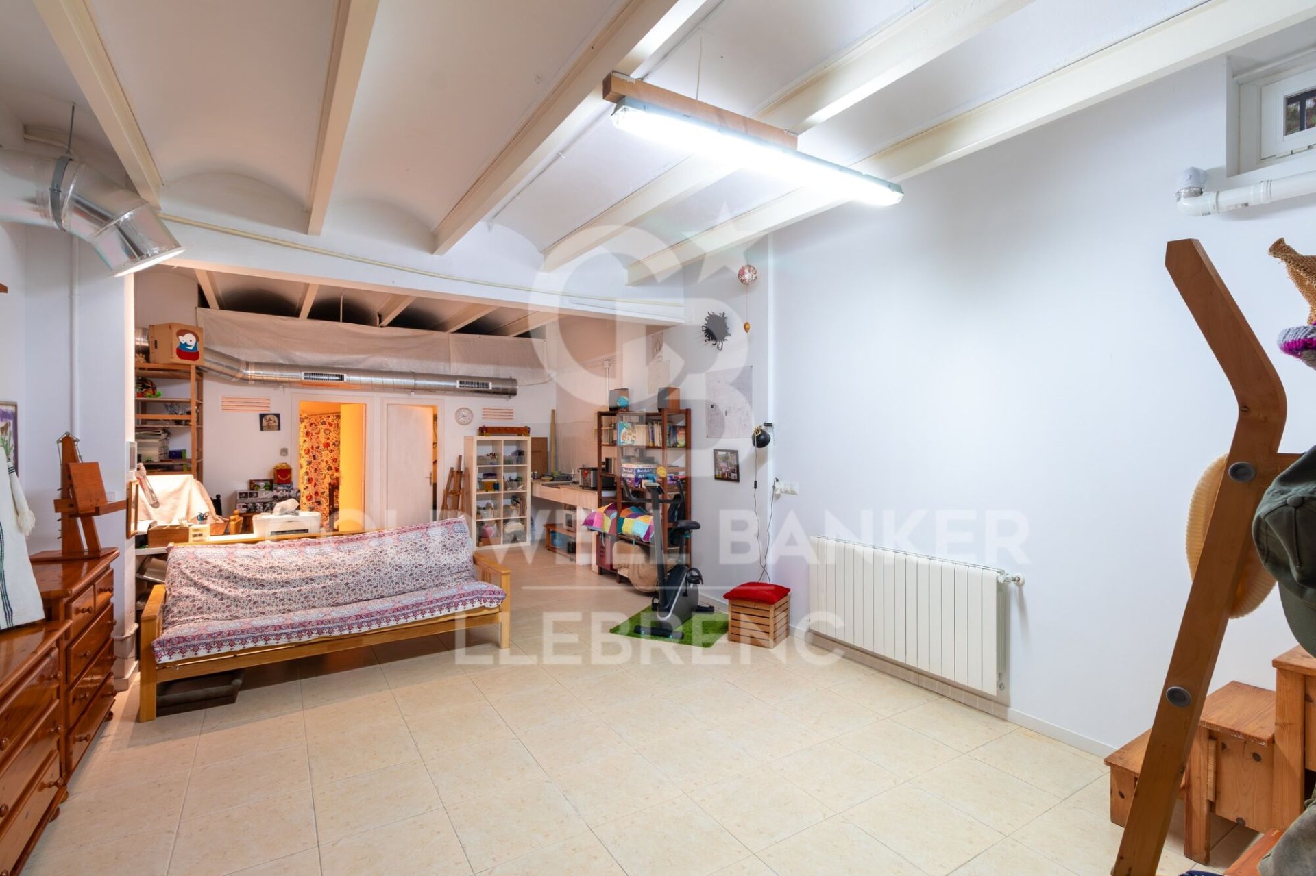 Propiedad comercial en Sant Cugat del Vallès, Barcelona, España 230 m2 No. 156895