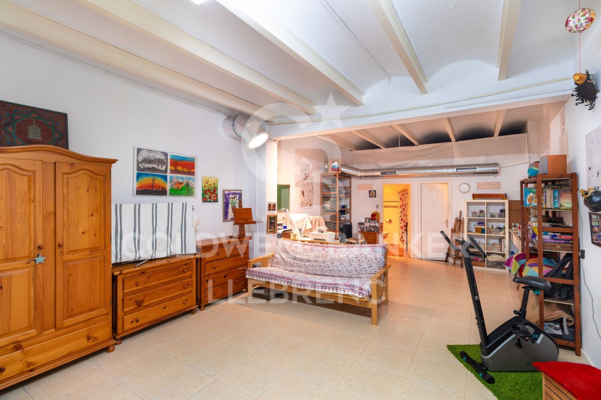 Propiedad comercial en Sant Cugat del Vallès, Barcelona, España 230 m2 No. 156895
