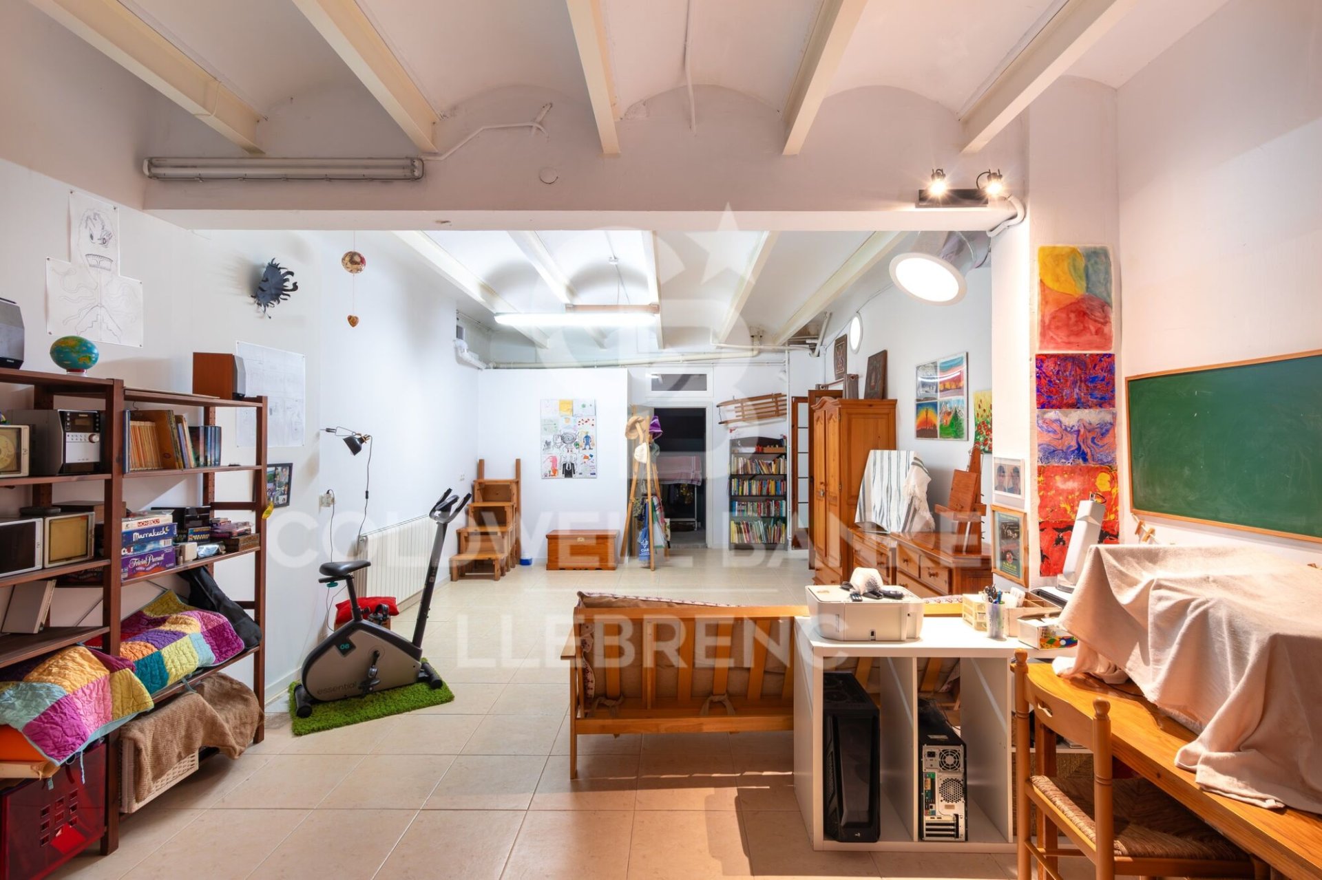 Propiedad comercial en Sant Cugat del Vallès, Barcelona, España 230 m2 No. 156895