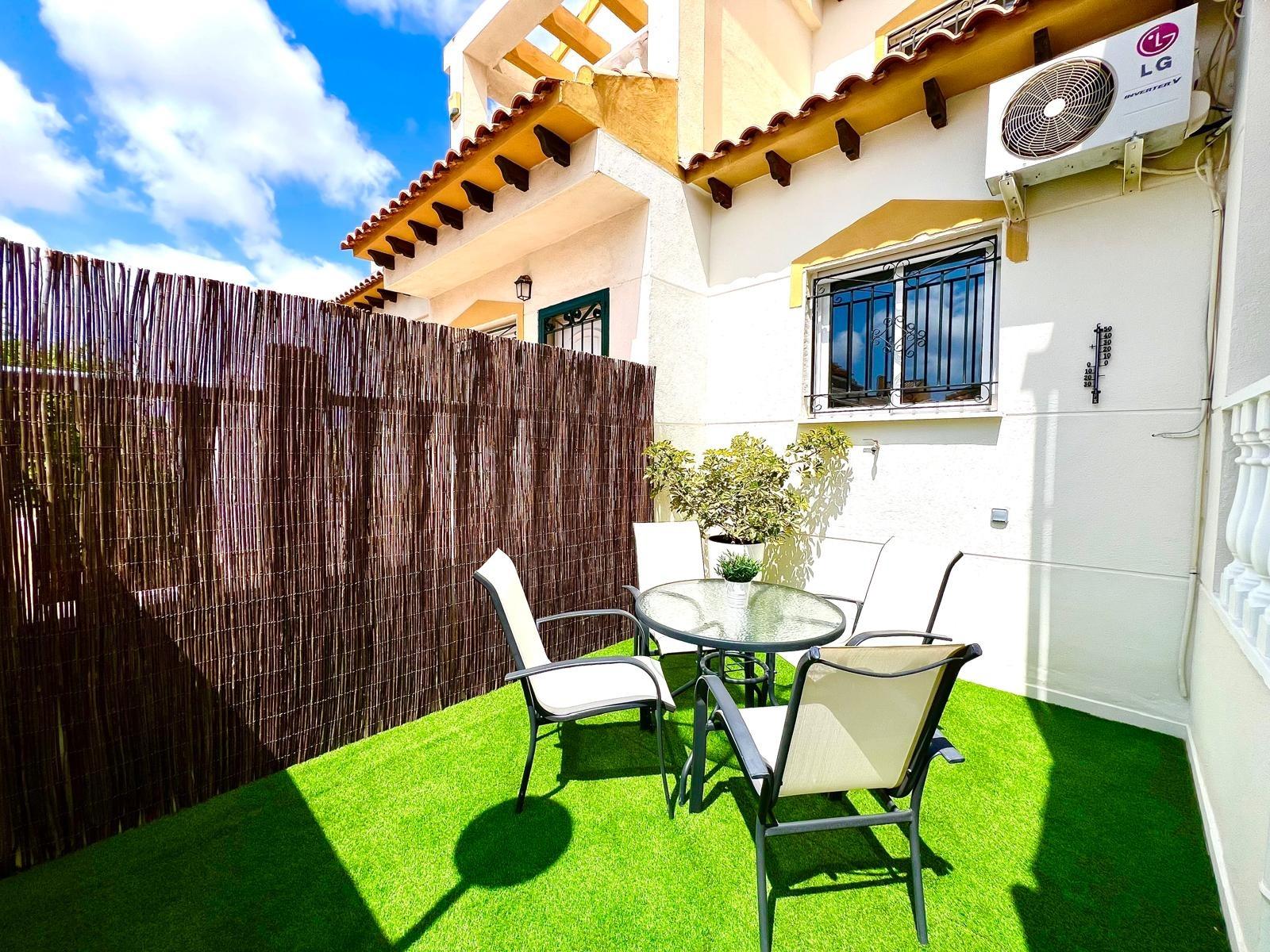 Townhouse in Orihuela, Alicante, Spain 3 bedrooms, 90 sq.m. No. 155679