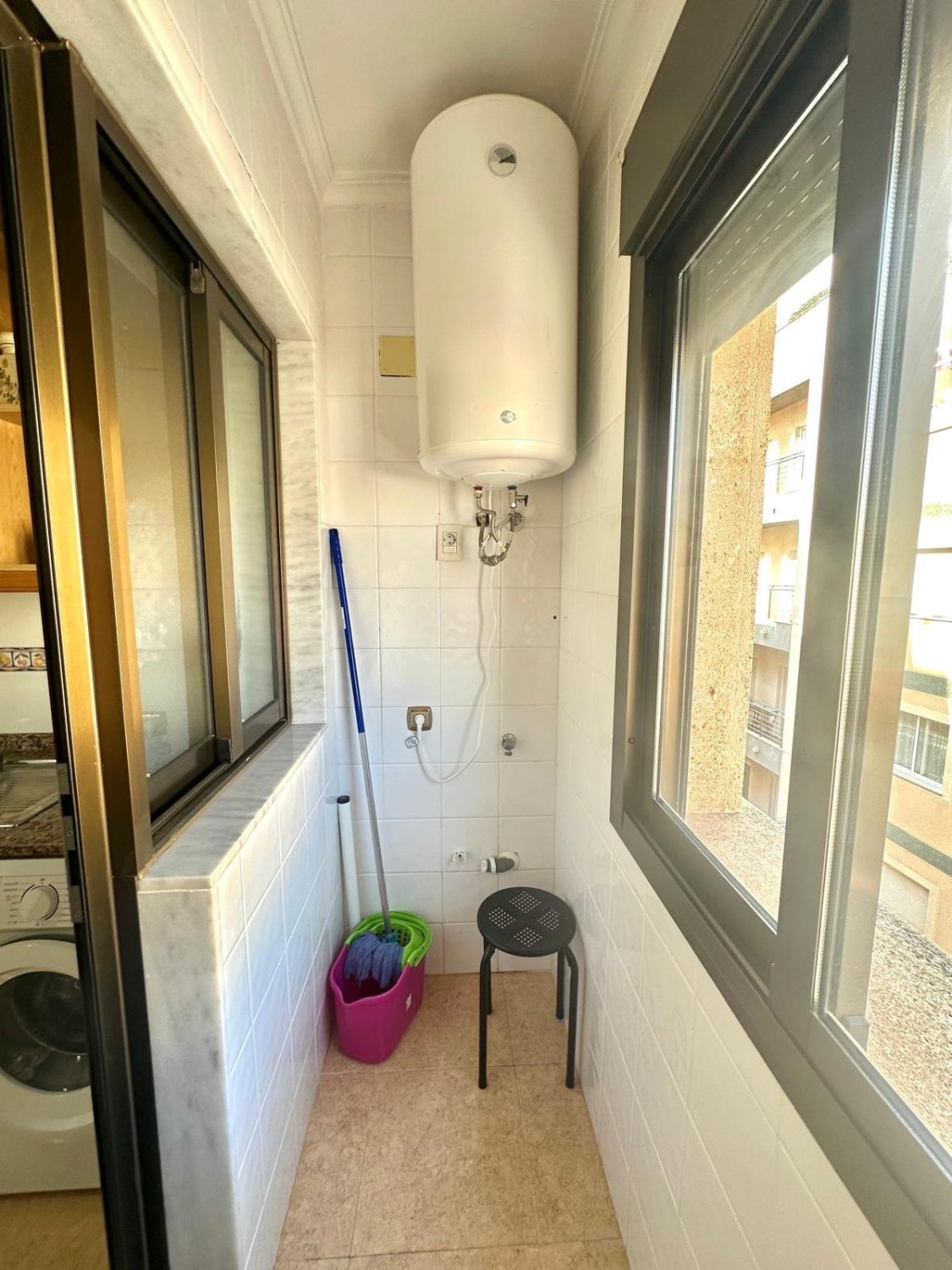 Huoneisto Torrevieja, Alicante, Espanja 4 makuuhuonetta, 130 m2 No. 155678