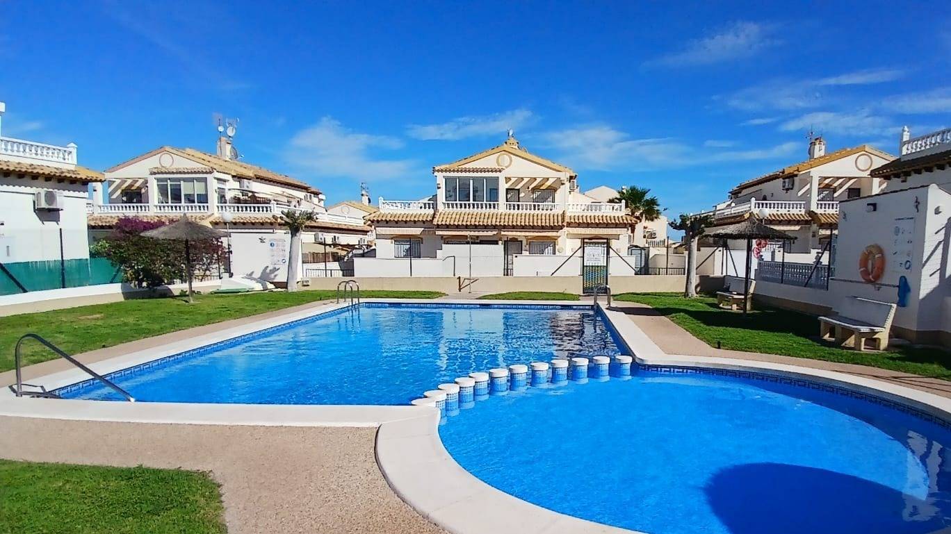 Townhouse in Orihuela, Alicante, Spain 3 bedrooms, 90 sq.m. No. 155680
