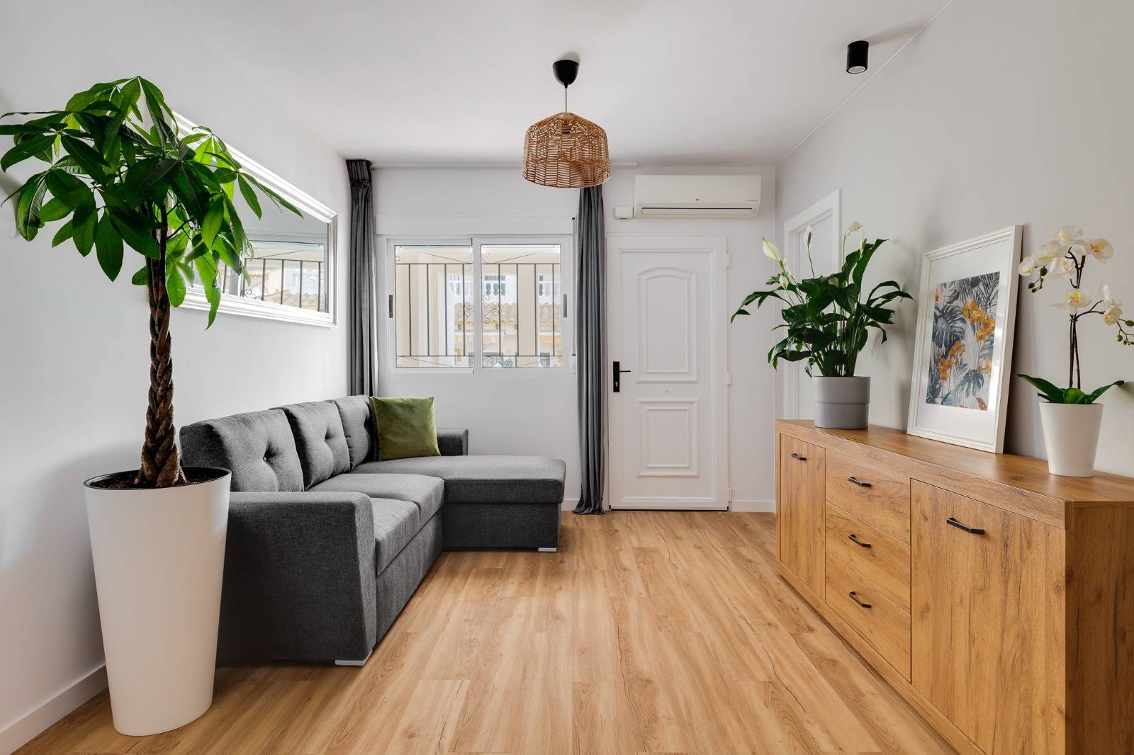 Townhouse in Orihuela, Alicante, Spain 3 bedrooms, 90 sq.m. No. 155680