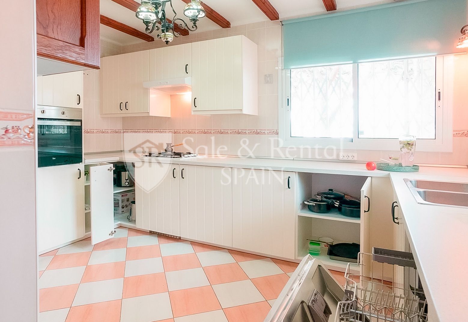 Сasa en Lloret de Mar, Gerona, España 5 dormitorios, 200 m2 No. 194620