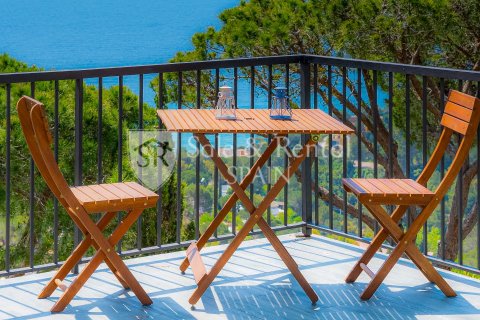 Talo Lloret de Mar, Girona, Espanja 5 makuuhuonetta, 200 m2 No. 194620